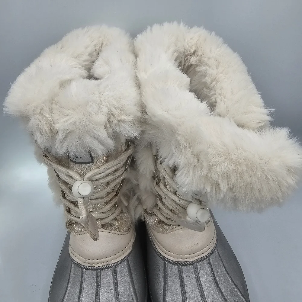 London Fog Girls Collection Winter Boots Sparkly Shine Fur Boots Gray white